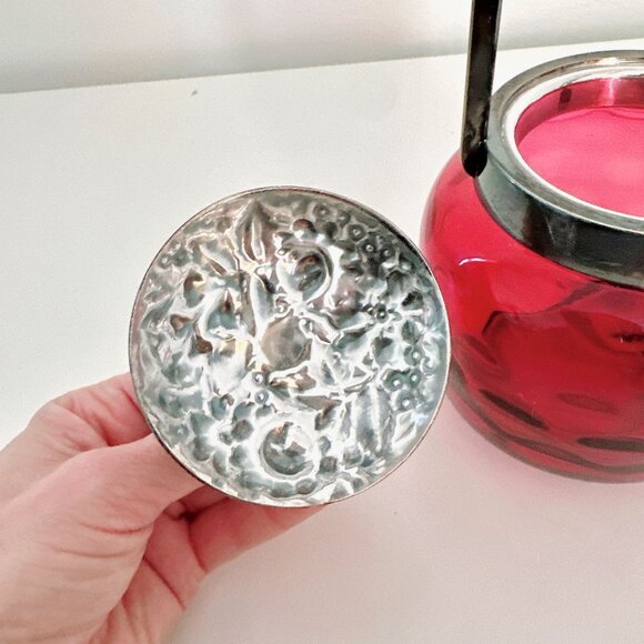 INVERTED CRANBERRY COIN DOT GLASS BISCUIT JAR WITH HANDLE AND FORK - Picture 5 of 9